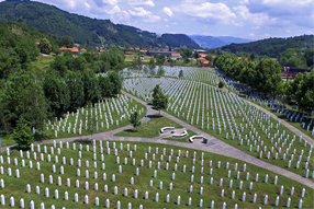 LSV: Cela Evropa danas se priseća žrtava Srebrenice, a Srbija ćuti